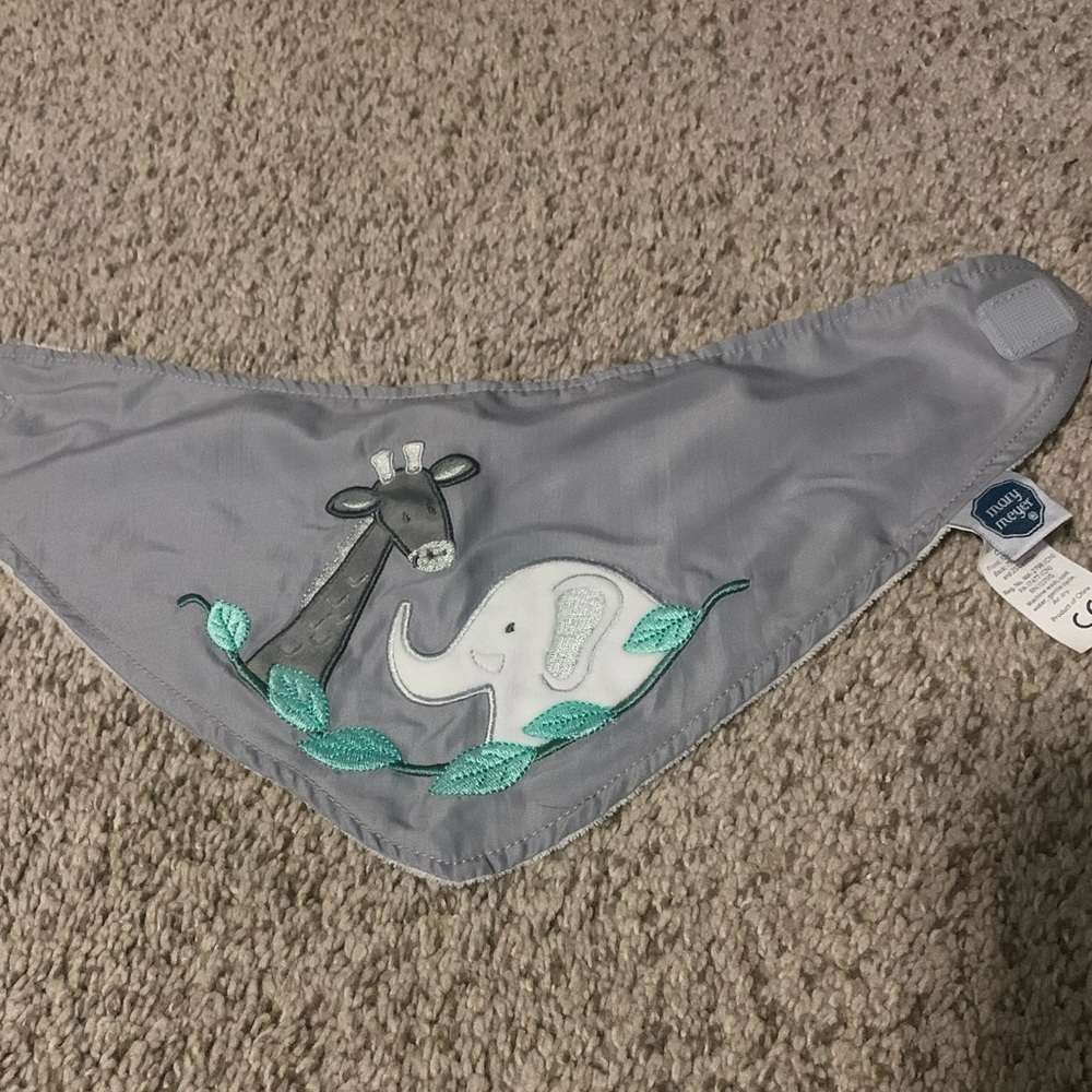 4 triangular bibs - Picture 2 of 4